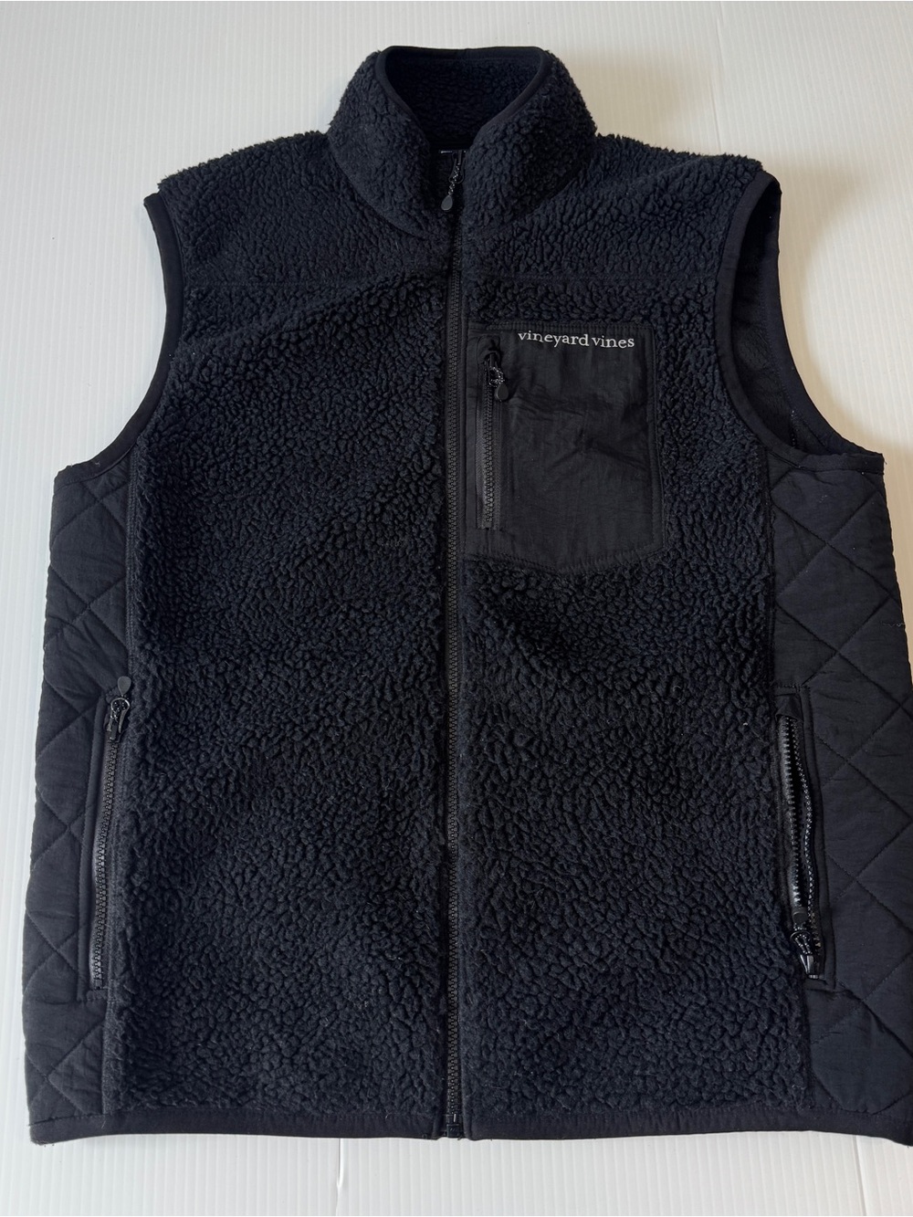 Vineyard Vines Black Sherpa Fleece Full Zip Vest Quilted Men’s Medium M Preppy